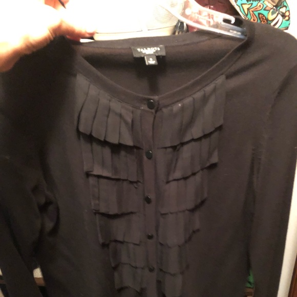 A brand new beautiful cardigan without tags - Picture 2 of 2